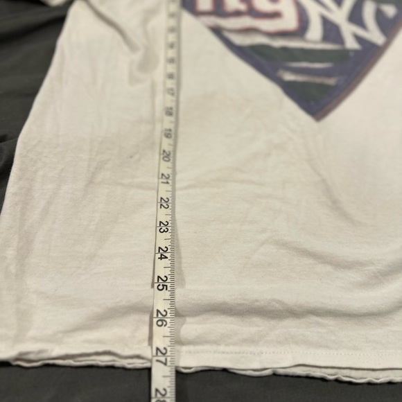 Vintage Y2K Fruit Of The Loom Superman NY Yankees NY Giants Graphic Tee. - Picture 5 of 10